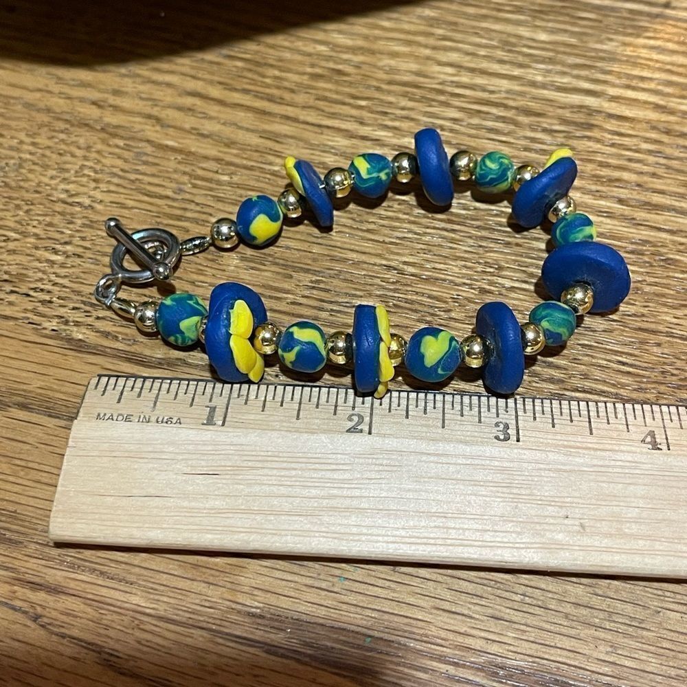 Handcrafted Toggle Closure Bracelet Standard 7” - Picture 3 of 3